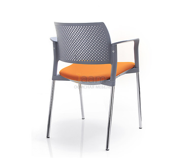 Офисный стул Макс/П Ткань кат. 1 спинка пластик